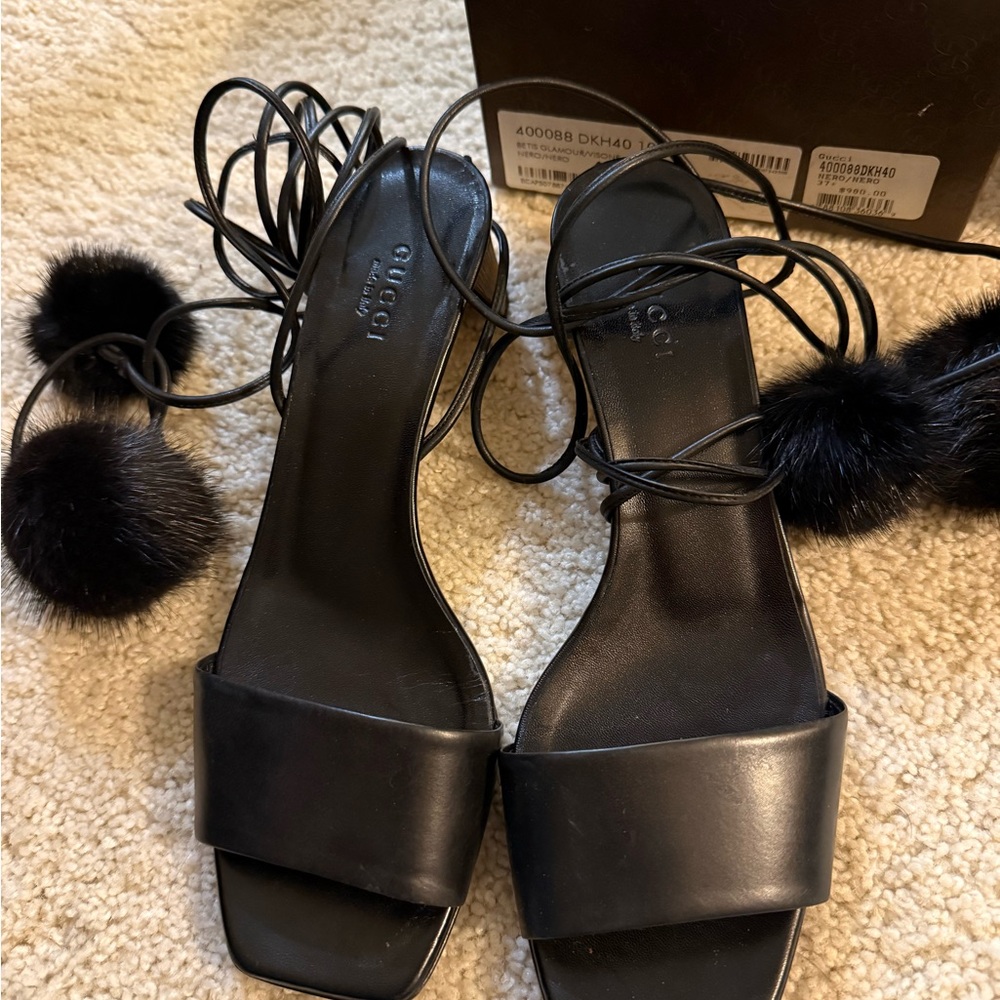 Gucci Black Leather Lace-Up Sandals